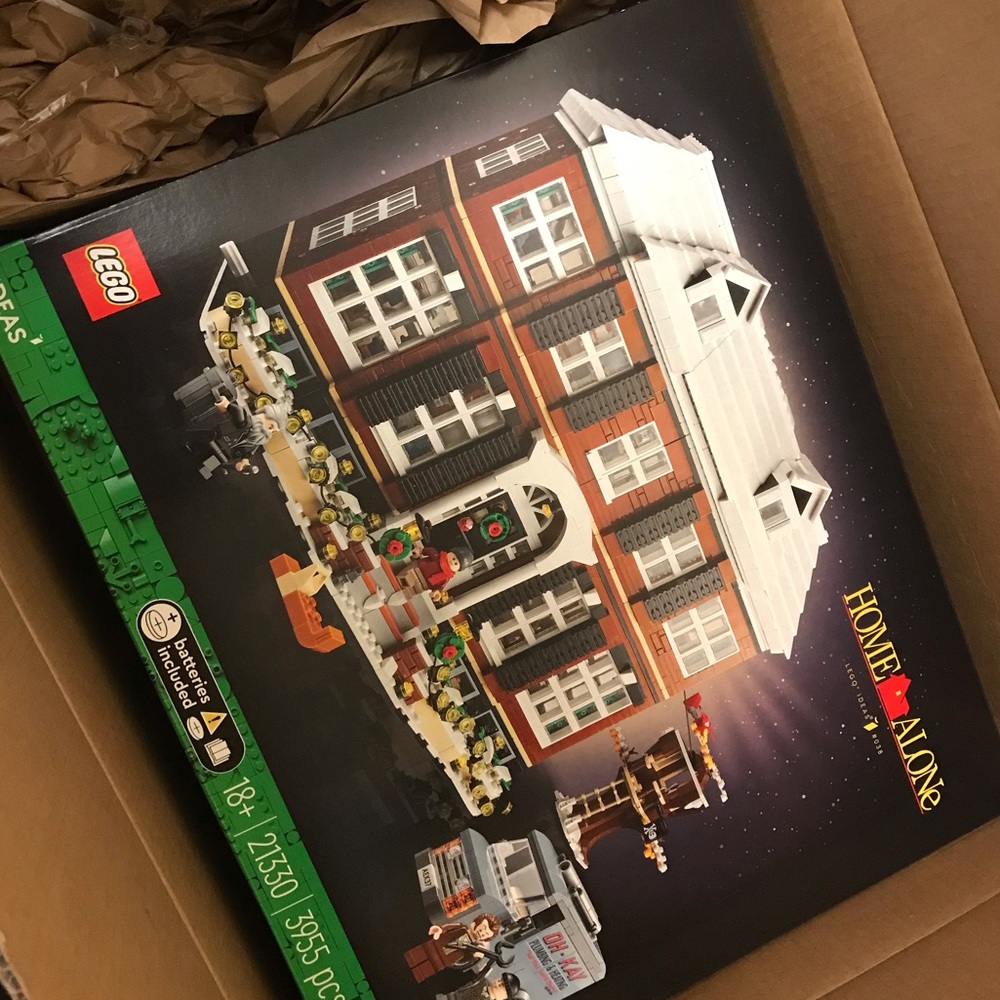 LEGO Home Alone Set - NIB - Actual Lego